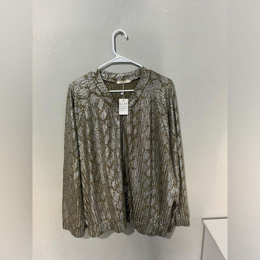 LUXE MODA GOLD & METALLIC SILVER SNAKE DESIGN LONG SLEEVE TOP JACKET SIZE XL NWT
